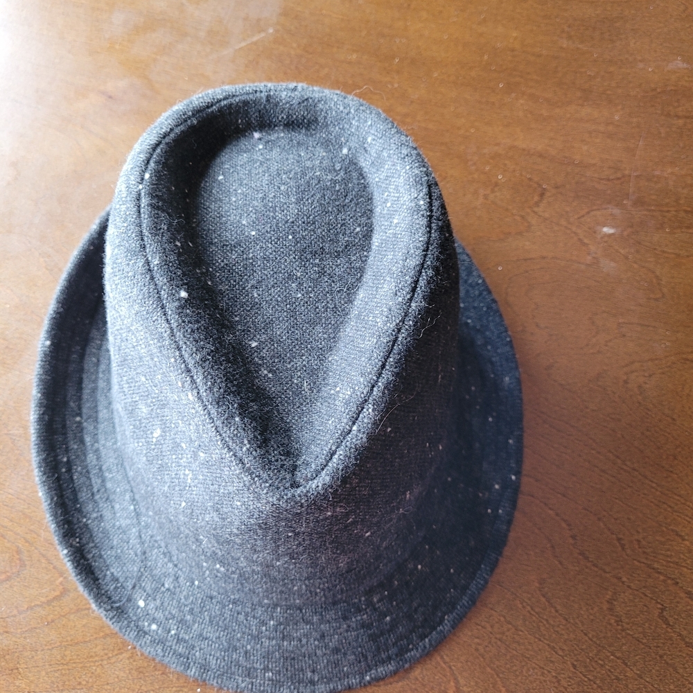 🎄SOLD🎄Manhattan Fedora Hat - Picture 4 of 8